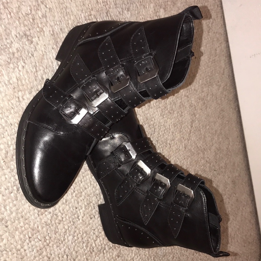 Black Steve Madden ankle boots